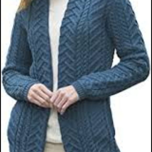 Aran Crafts Sweaters - ARAN CRAFTS Ireland Super Soft Merino Wool